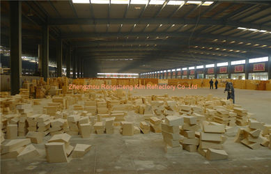 Zhengzhou Rongsheng Refractory Co., Ltd. línea de producción de fábrica
