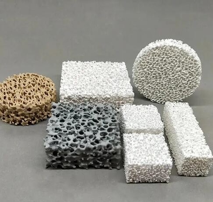 Filtro de espuma cerámica de alumina refractaria de alto porosidad Filtros cerámicos de circonio para fundición