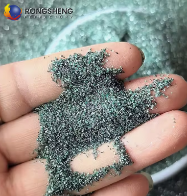 Grano abrasivo en polvo de carburo de silicio verde RONGSHENG de alta pureza 240# 360# F1200 cerámica refractaria 1900 de alta resistencia