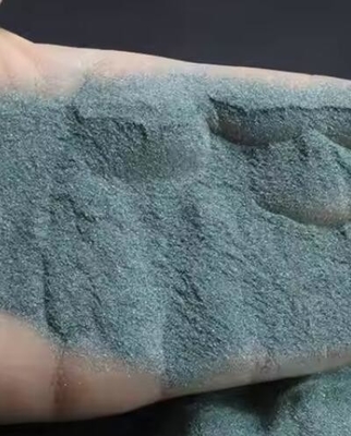 Polvo de silicio de alta pureza al 99% 16#~2000# Carburo de silicio verde refractario para abrasivos y chorro de arena