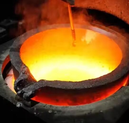 Horno de fusión por inducción Sic Saggar Carburo de silicio Grafite de crisol para fundir cobre Aluminio oro