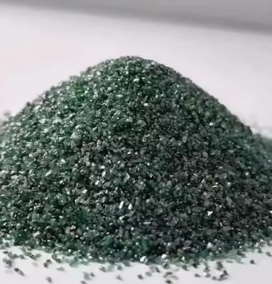 Grano abrasivo en polvo de carburo de silicio verde RONGSHENG de alta pureza 240# 360# F1200 cerámica refractaria 1900 de alta resistencia