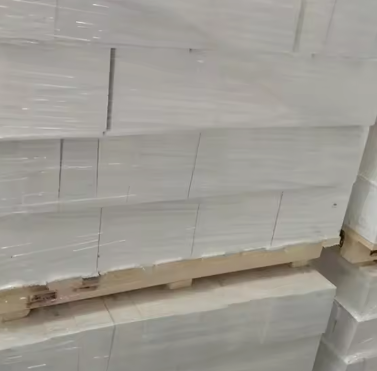 Alta pureza de aluminio fundido Corindón mullite ladrillo de alta temperatura horno de horno Corindón mullite ladrillos refractarios